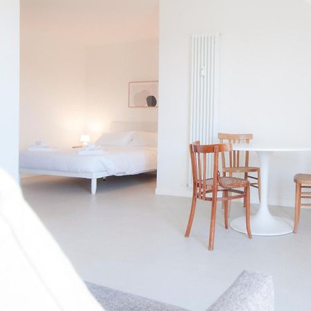 Zefiro - Saffi Design Apartments - Ambrogiohost Bologna Bagian luar foto