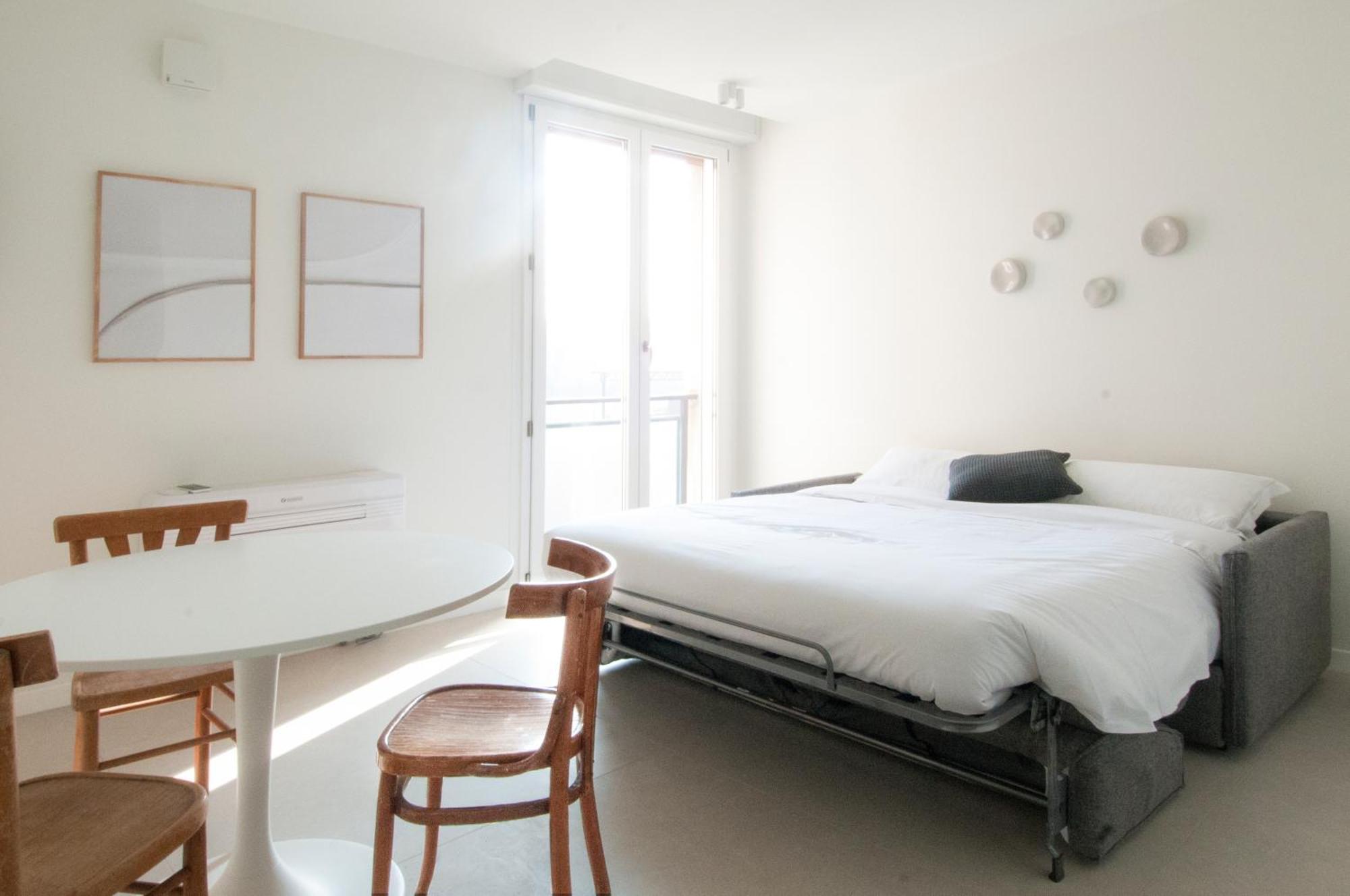 Zefiro - Saffi Design Apartments - Ambrogiohost Bologna Bagian luar foto